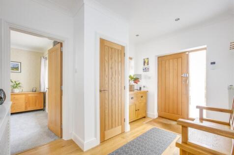 98 Windmill Lane, HP15 6AU-3.jpg