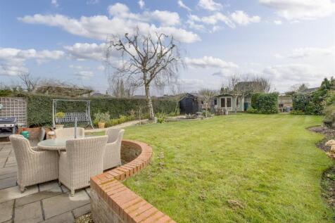 98 Windmill Lane, HP15 6AU-19.jpg