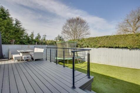 1 Snowdrop Way, HP15 6BL-1.jpg