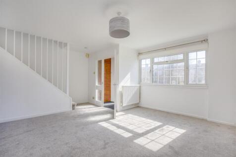 5 Ashtree Walk, HP15 7TG-5.jpg