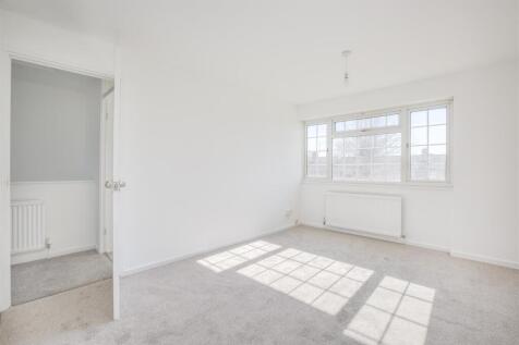 5 Ashtree Walk, HP15 7TG-1.jpg