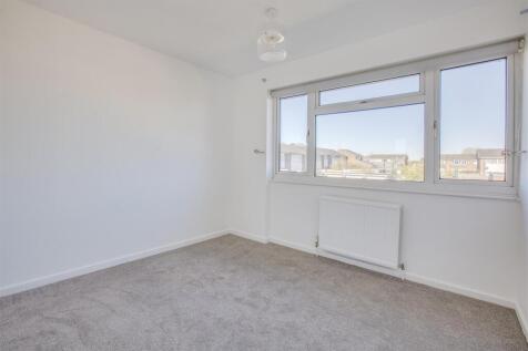 5 Ashtree Walk, HP15 7TG-3.jpg
