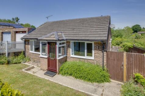 1 Georges Hill, HP15 6BE-12.jpg