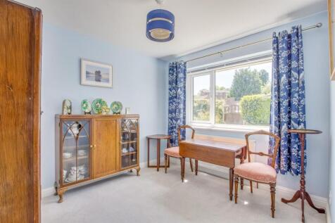 1 Georges Hill, HP15 6BE-2.jpg