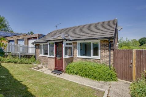 1 Georges Hill, HP15 6BE-11.jpg