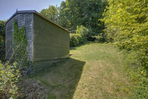 39 Eastern Dene, HP15 7BS-12.jpg