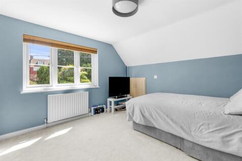 42 Brimmers Hill, HP15 6NP-1.jpg