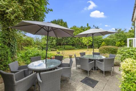 18 Hughenden Court, Penn Road, HP15 7BD-9.jpg