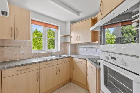 18 Hughenden Court, Penn Road, HP15 7BD-3.jpg