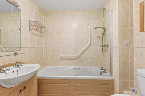 18 Hughenden Court, Penn Road, HP15 7BD-6.jpg