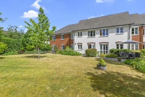 18 Hughenden Court, Penn Road, HP15 7BD-10.jpg