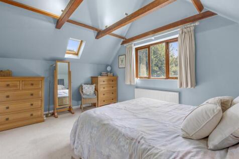 31 Beech Tree Road, HP15 6UR-14.jpg
