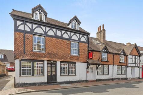 THE OLD RED LION