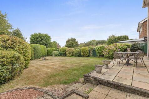 Karibu, Missenden Road, HP15 6DN-9.jpg