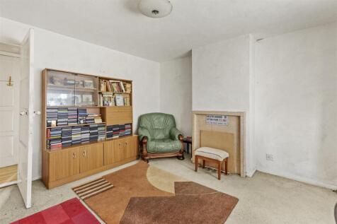 2 Ridings Cottages, Earl Howe Rd, HP15 6QQ-2.jpg