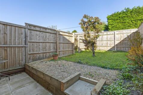 13 Court Lawns, HP10 8DH-10.jpg