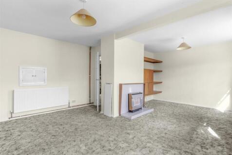 38 Harries Way, HP15 6UE-12.jpg