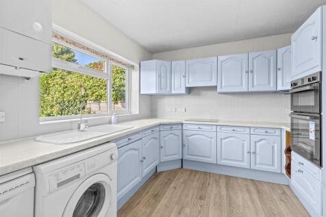 25 Cowslip Road, HP15 6BJ-7.jpg