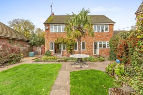 Pine Tree Cottage, North Rd, HP15 6ND-4.jpg