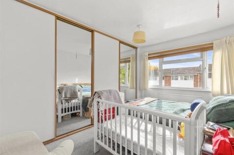 25 Ashtree Walk, HP15 7TG-1.jpg