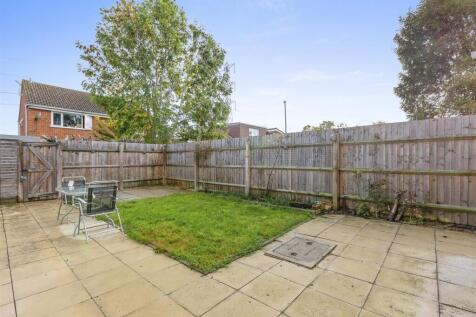 52 Upper Abbotts Hill, HP19 7ST-9.jpg