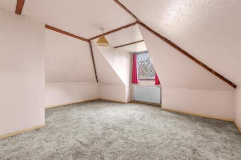 Merano, School Close, Cryers Hill HP15 6JX-1.jpg