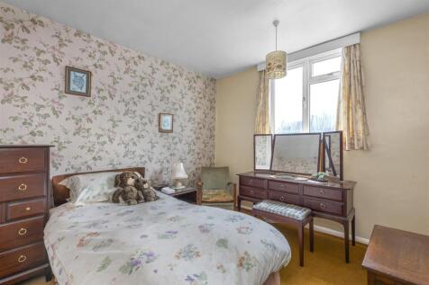 12 Lowlands Crescent, HP15 6EG-1.jpg