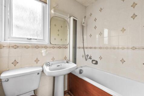 12 Lowlands Crescent, HP15 6EG-6.jpg