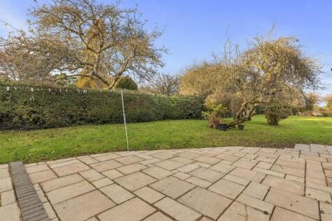 81 Sheepcote Dell Rd, HP15 6TL-22.jpg