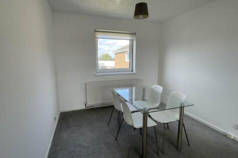Flat 8 Malthouse Cou