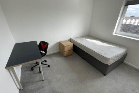 Flat 8 Malthouse Cou