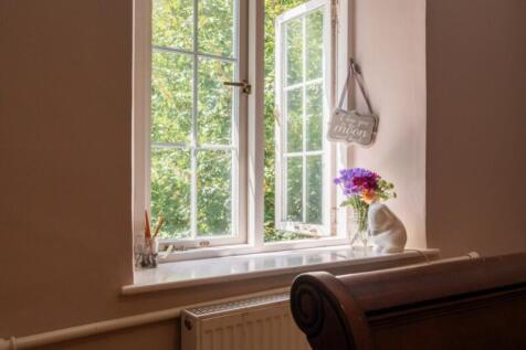 Yewdene-Cottage-50_37b2-f93d-642c-e73e-3451-0358-0