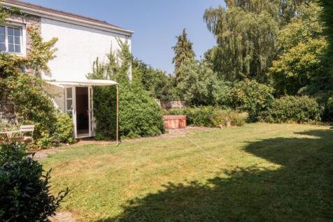 Yewdene-Cottage-60_3c46-739d-9155-f184-1871-2fc7-5