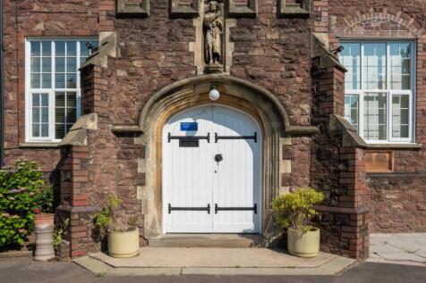 Clewer Court-7
