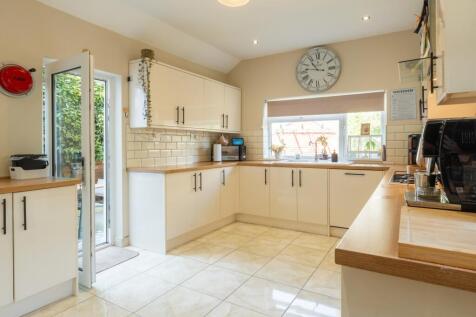 St Julians Avenue-25