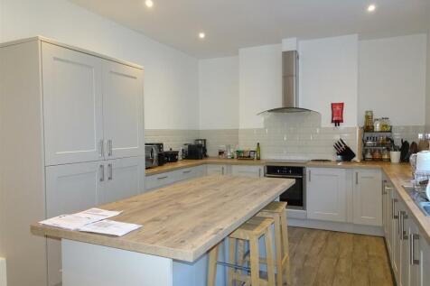 Kitchen (Shared)