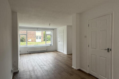 Living Room / Dining Room