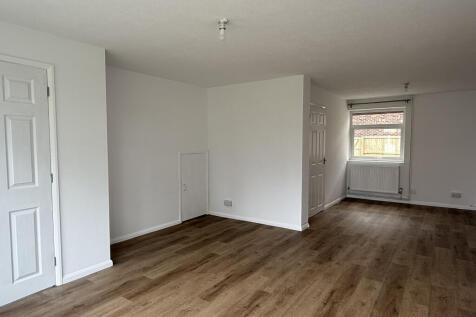 Living Room / Dining Room