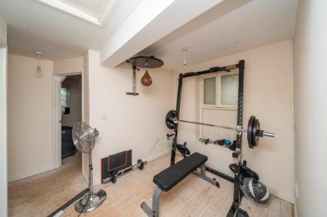 COACH HOUSE