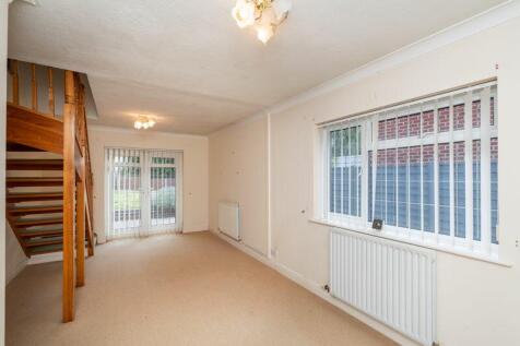 DINING/SITTING ROOM