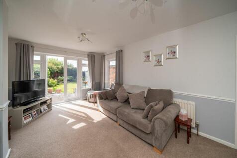 EXTENDED LOUNGE