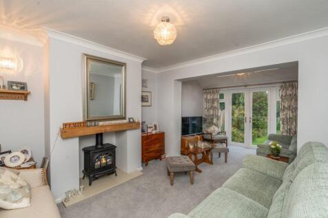 EXTENDED LOUNGE