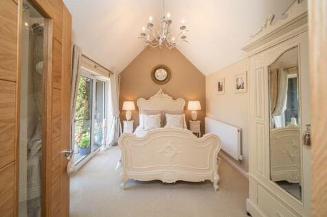 GROUND FLOOR BEDROOM 5
