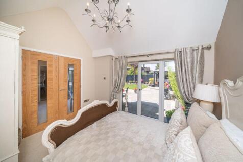 GROUND FLOOR BEDROOM 5