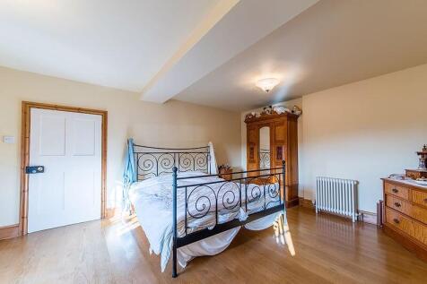 1ST FLOOR BEDROOM 2