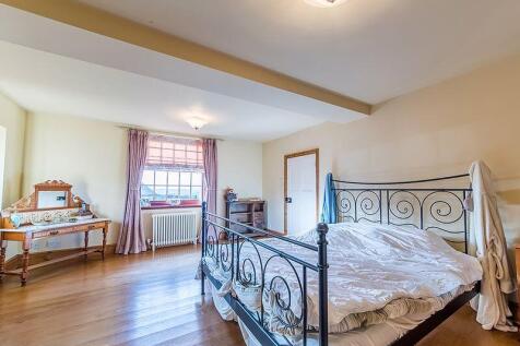 1ST FLOOR BEDROOM 2