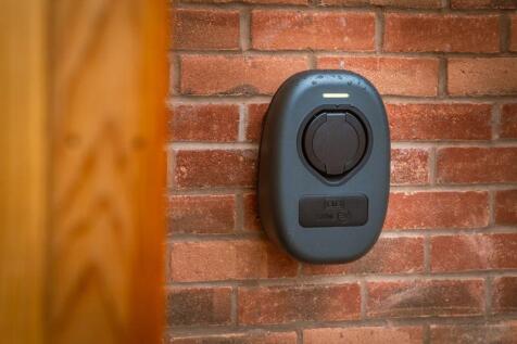 EV CHARGER