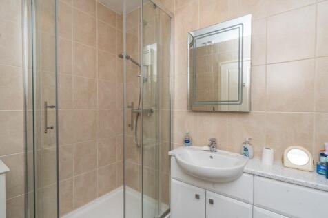BEDROOM 1 EN-SUITE
