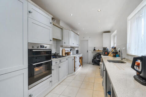 1364847-12-68f6c7...