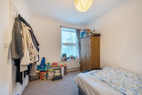 1364847-5-68f6c72...